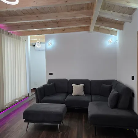 Biorn House * Sarandë