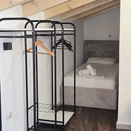 Biorn House * Sarandë
